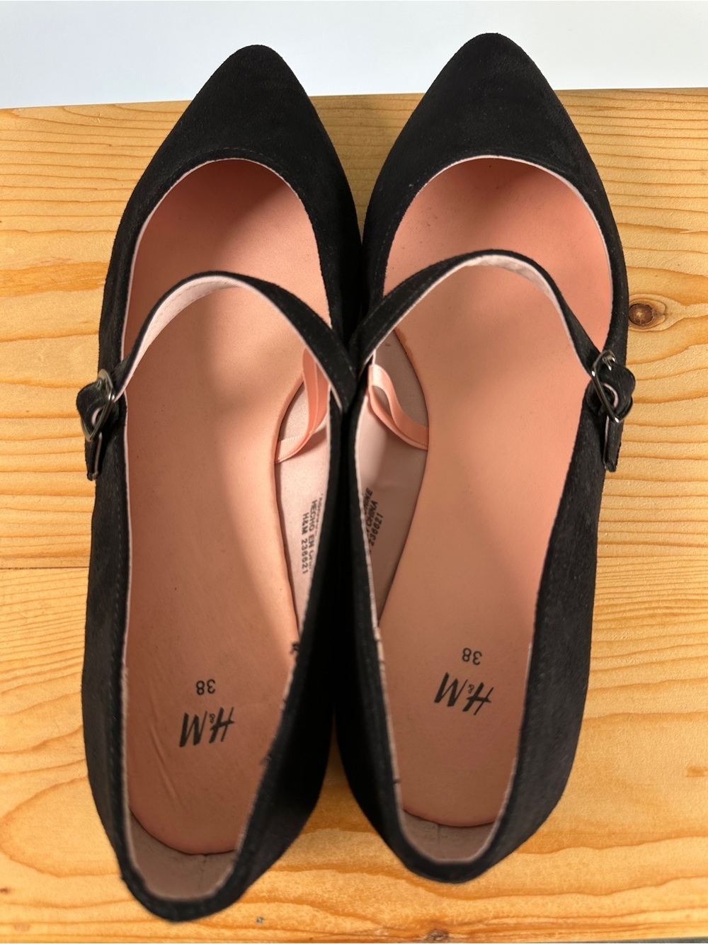 H&M Classic Mary Jane Ballet Flats Black Minimalist Buckle Size 7 - Picture 4 of 8